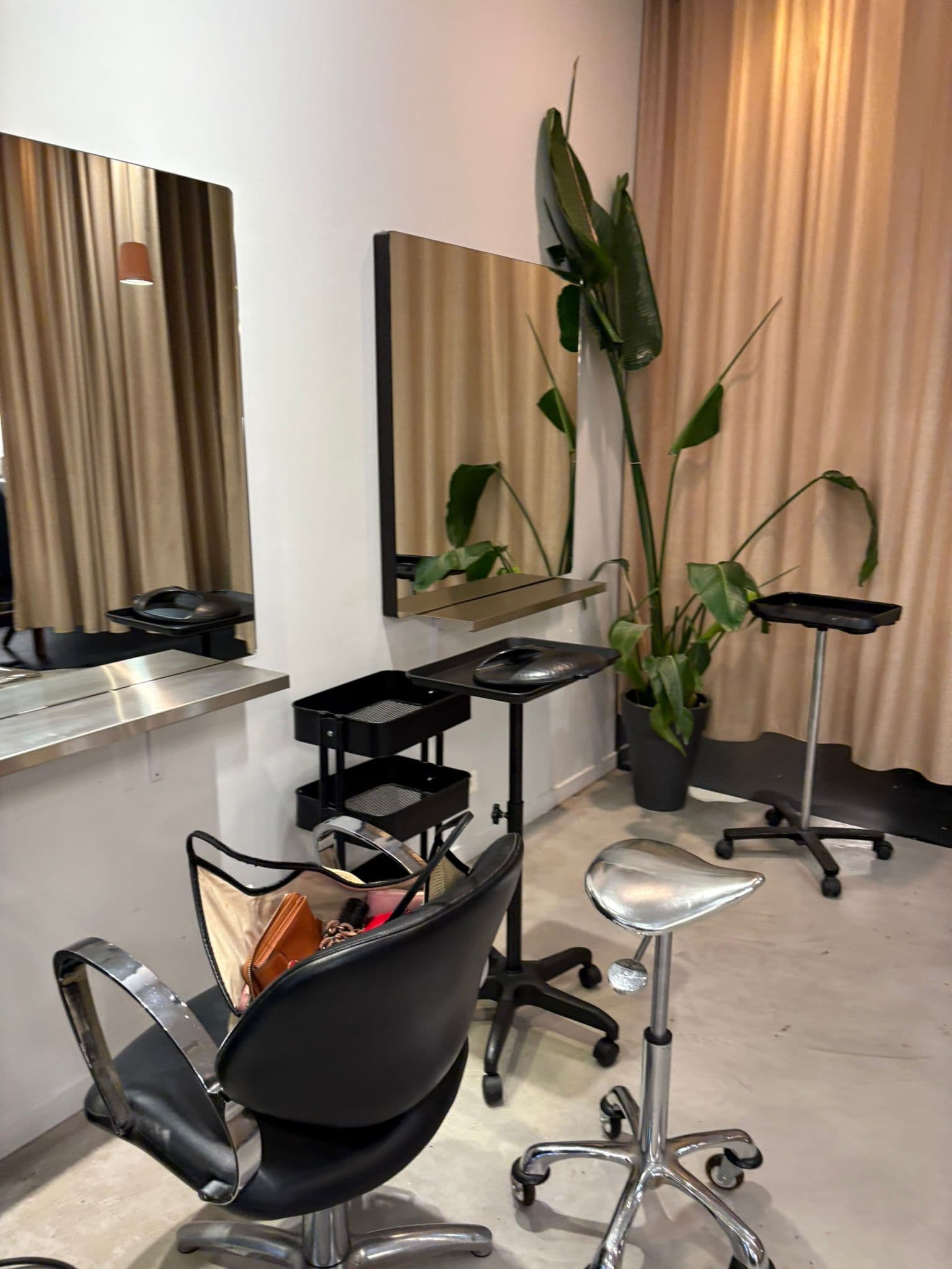 Intérieur du salon Salima Beauty